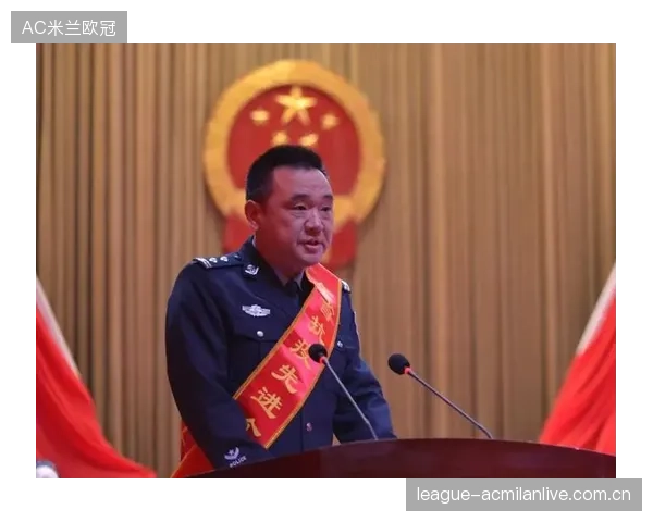 射击选手连中红心掌声雷动
